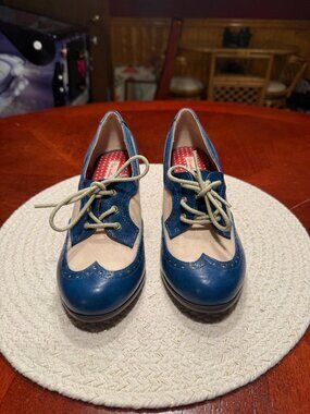 B.A.I.T. Saddle Shoe